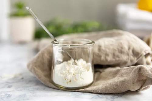 borax trong lọ thủy tinh
